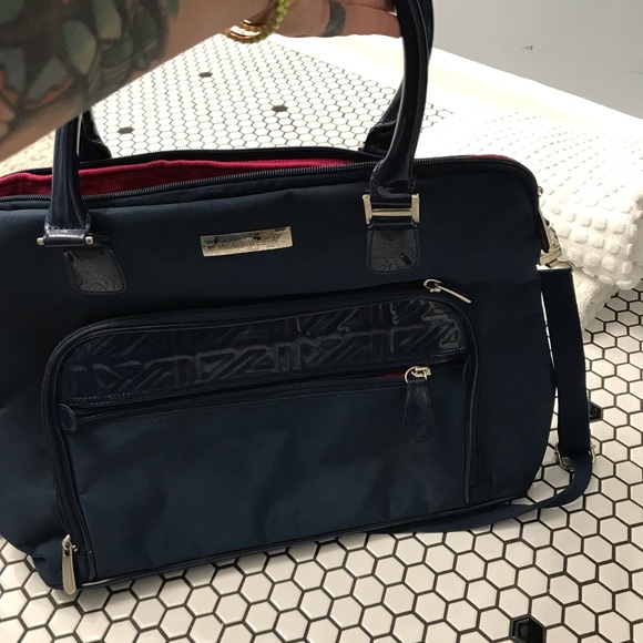 Anne Klein travel bag - Picture 2 of 5